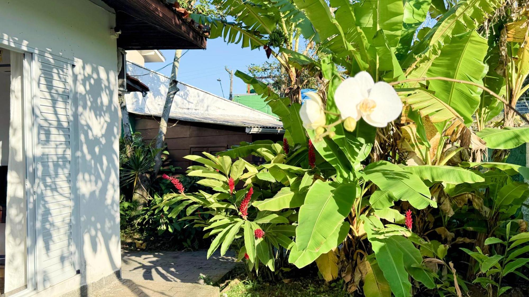 Tombo Beach Hostel&Suítes Guarujá Exterior foto